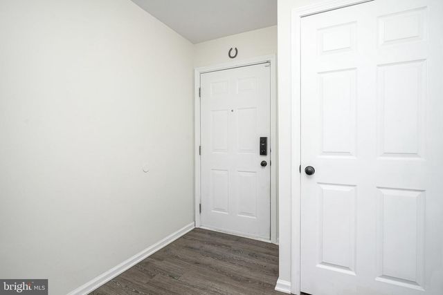 6201 RIVERFRONT DR, Palmyra, NJ 08065