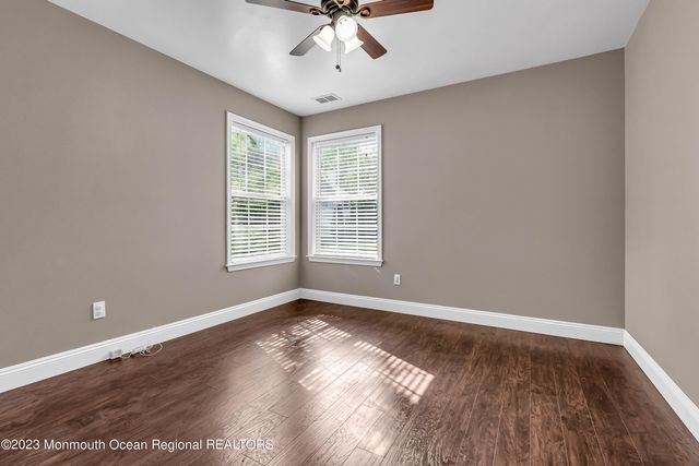 131 Wellington Court 4-1, Manalapan, NJ 07726