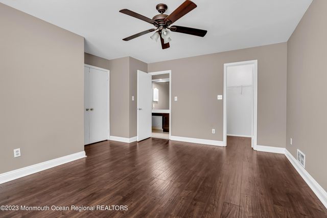 131 Wellington Court 4-1, Manalapan, NJ 07726
