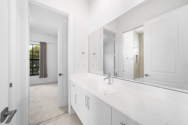 12260 N Baypoint Circle, Parkland, FL 33076