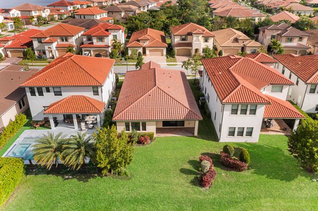 12260 N Baypoint Circle, Parkland, FL 33076