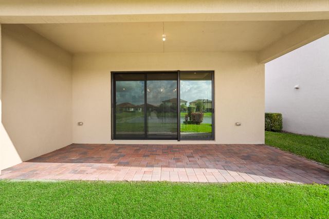 12260 N Baypoint Circle, Parkland, FL 33076