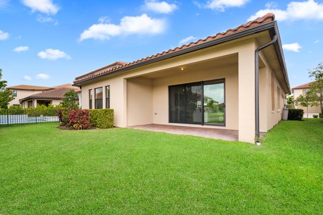 12260 N Baypoint Circle, Parkland, FL 33076