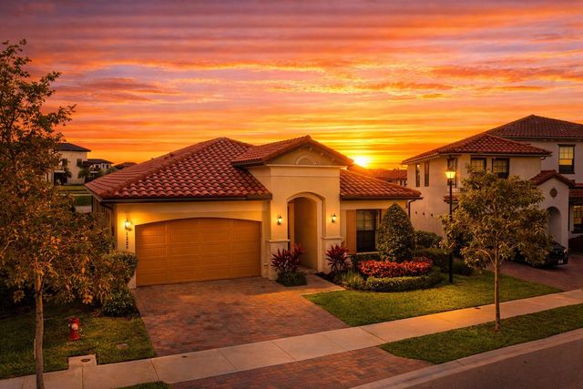 12260 N Baypoint Circle, Parkland, FL 33076
