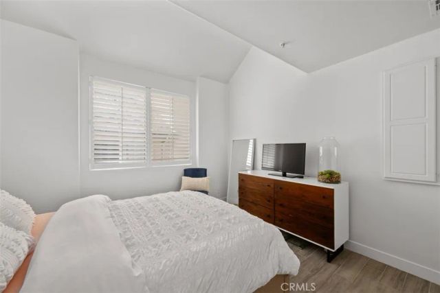 7110 La Tijera J202, Los Angeles, CA 90045
