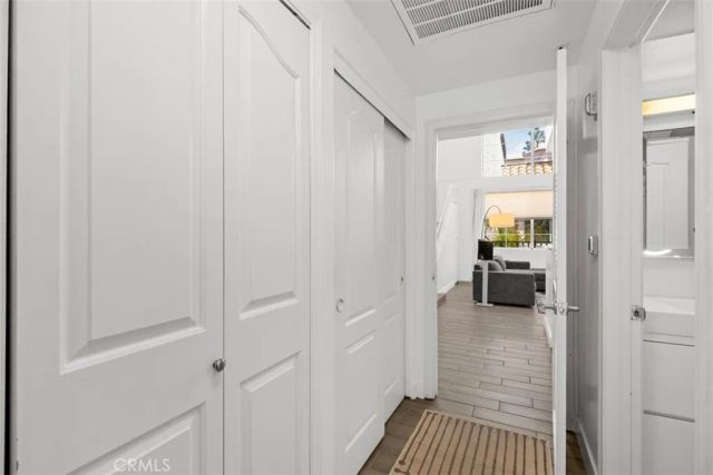 7110 La Tijera J202, Los Angeles, CA 90045