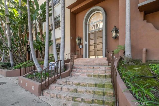 7110 La Tijera J202, Los Angeles, CA 90045