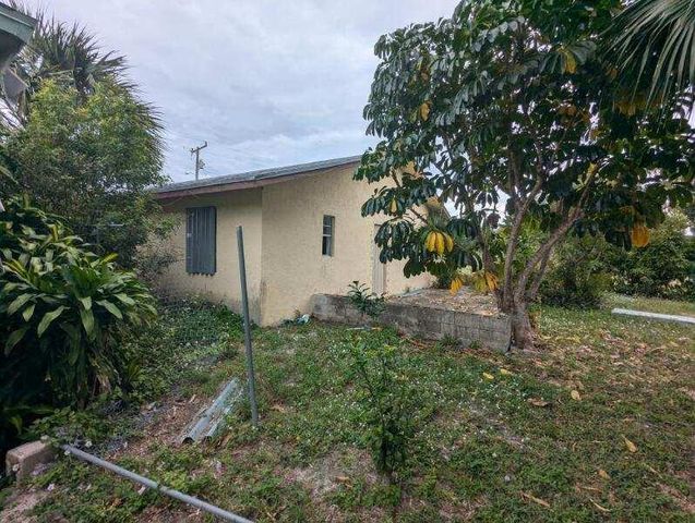 24 NW 7th Avenue, Delray Beach, FL 33444