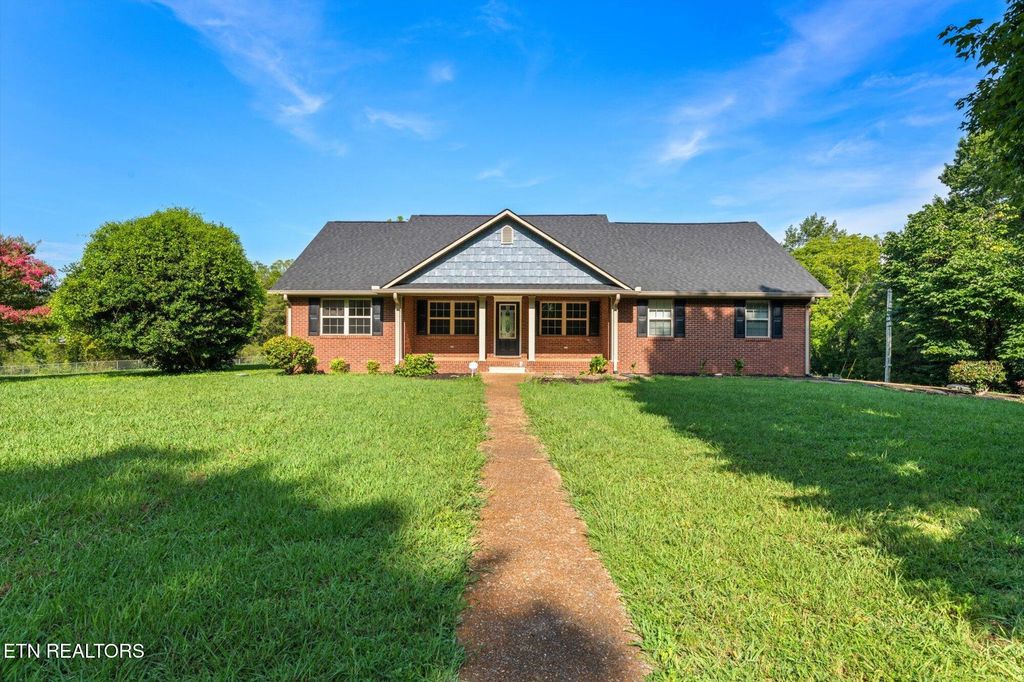 935 County Road 229, Niota, TN 37826