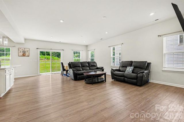 3030 Streamside Drive, Davidson, NC 28036