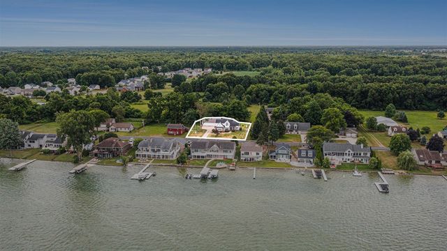 3700 Woodhams Avenue, Portage, MI 49002