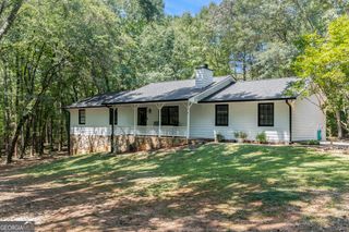 30 Apache Court, Locust Grove, GA 30248