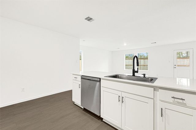 2608 Shady Cedar Court, Conroe, TX 77301