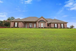 50 River Rock Way, Clinton, MS 39056