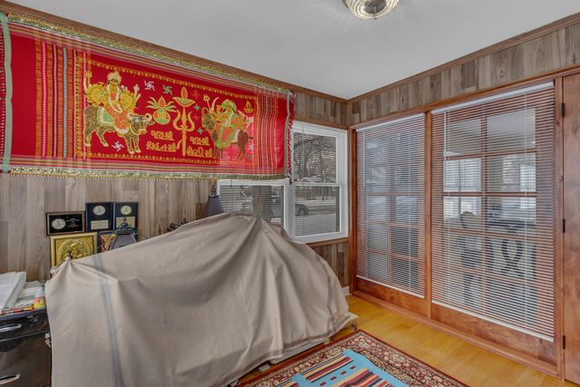 7418 Wilson Terrace, Morton Grove, IL 60053