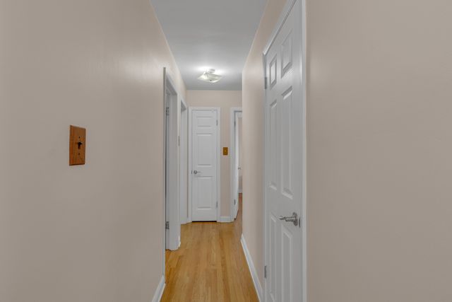 7418 Wilson Terrace, Morton Grove, IL 60053