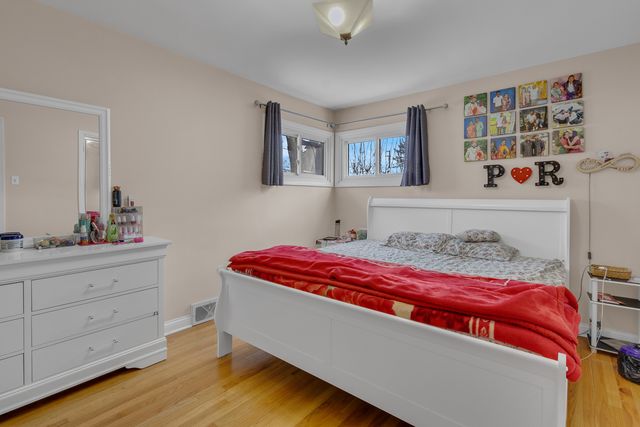 7418 Wilson Terrace, Morton Grove, IL 60053