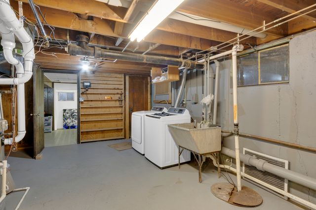 7418 Wilson Terrace, Morton Grove, IL 60053