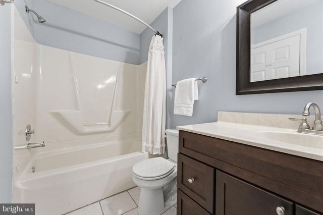 14303 CORNERSTONE DR, Yardley, PA 19067