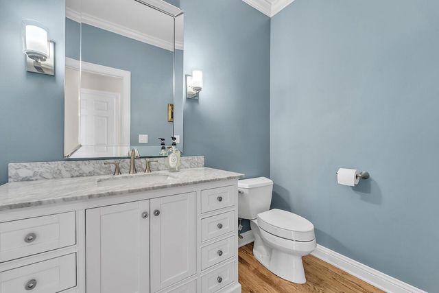 8328 W Wisconsin AVENUE, Wauwatosa, WI 53213