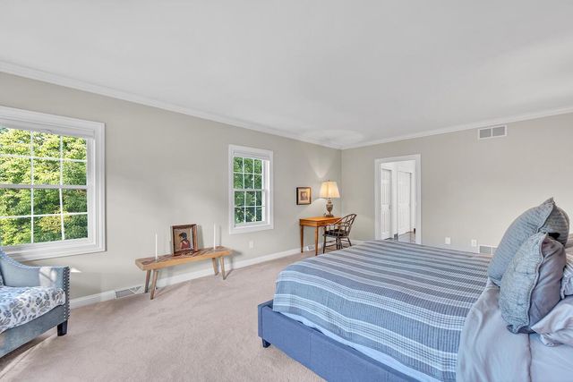 8328 W Wisconsin AVENUE, Wauwatosa, WI 53213