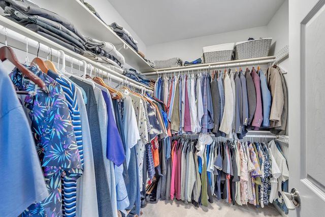 8328 W Wisconsin AVENUE, Wauwatosa, WI 53213