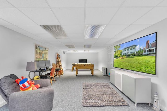 8328 W Wisconsin AVENUE, Wauwatosa, WI 53213