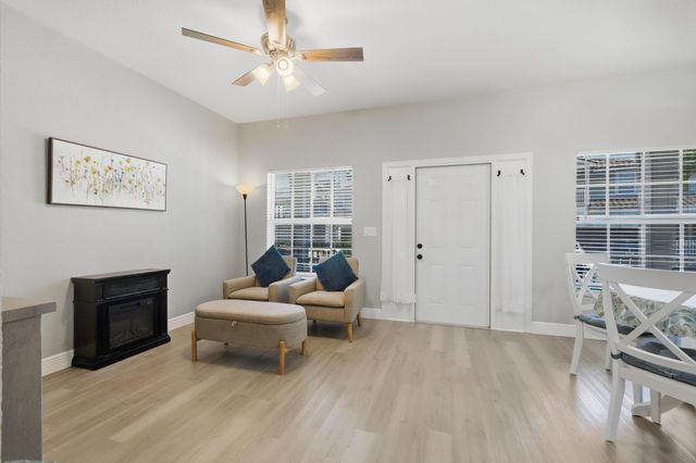 10581 NW 56th Place, Coral Springs, FL 33076