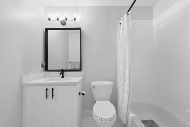 10581 NW 56th Place, Coral Springs, FL 33076