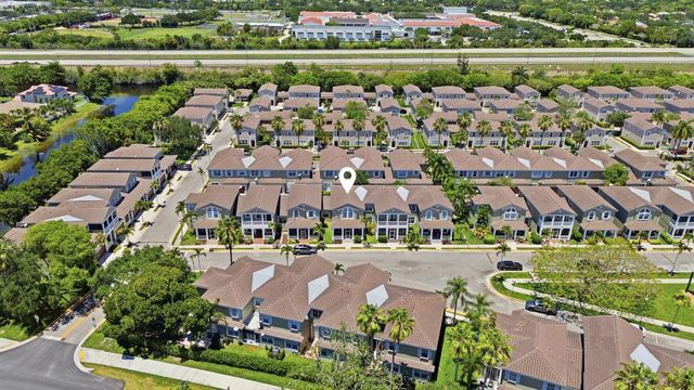 10581 NW 56th Place, Coral Springs, FL 33076