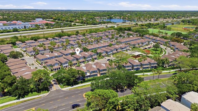 10581 NW 56th Place, Coral Springs, FL 33076