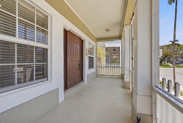 10581 NW 56th Place, Coral Springs, FL 33076