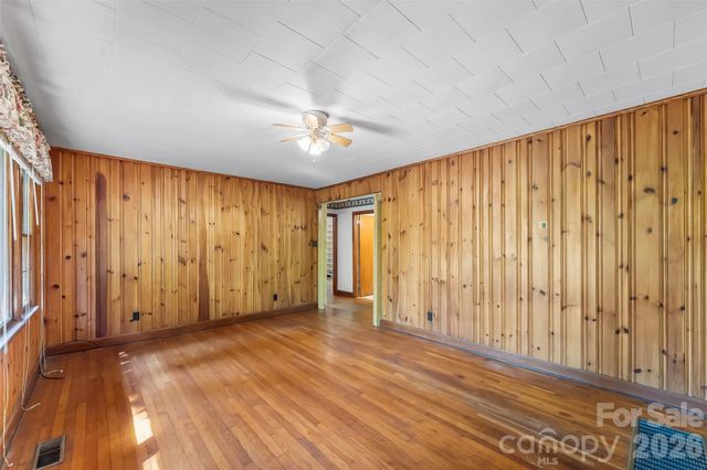 5350 Jay Road, Morganton, NC 28655