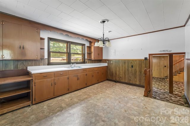 5350 Jay Road, Morganton, NC 28655