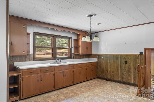 5350 Jay Road, Morganton, NC 28655