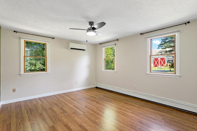 11 Warwick Way, Mashpee, MA 02649