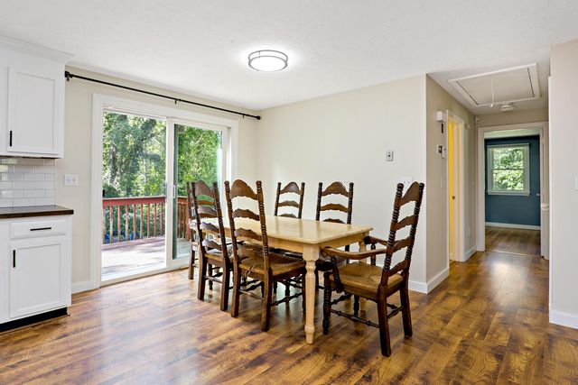11 Warwick Way, Mashpee, MA 02649
