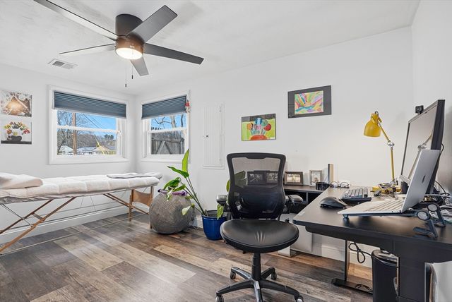 46 Brookfield Cir, Framingham, MA 01701