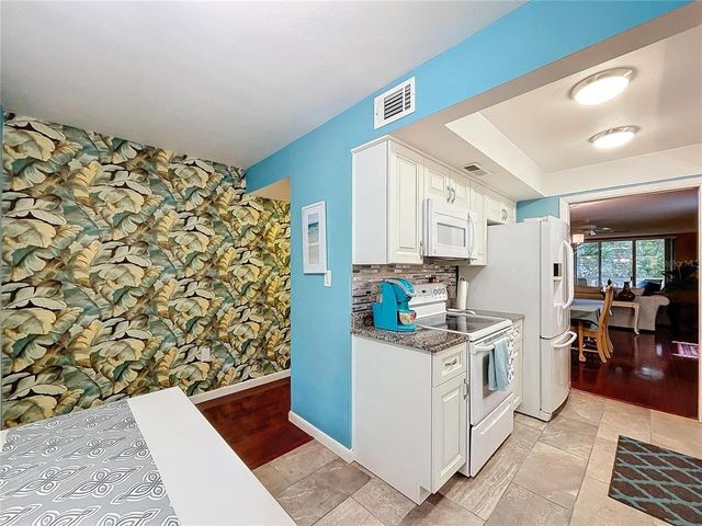 1012 PEARCE DRIVE 211, Clearwater, FL 33764