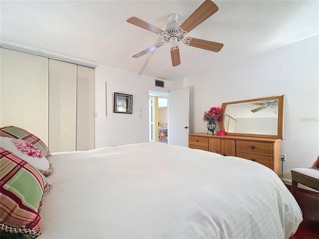1012 PEARCE DRIVE 211, Clearwater, FL 33764