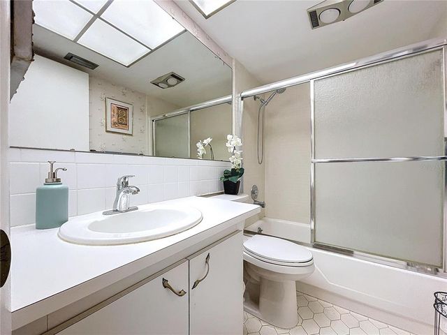 1012 PEARCE DRIVE 211, Clearwater, FL 33764