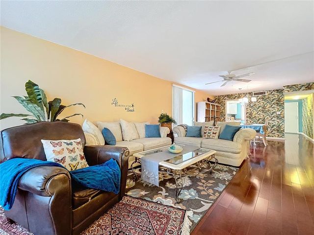 1012 PEARCE DRIVE 211, Clearwater, FL 33764