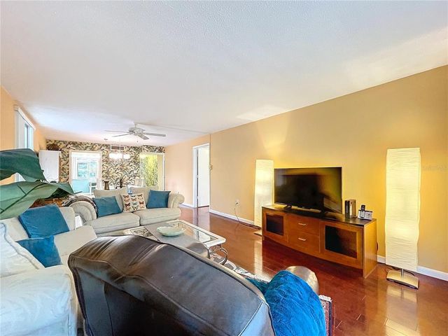 1012 PEARCE DRIVE 211, Clearwater, FL 33764