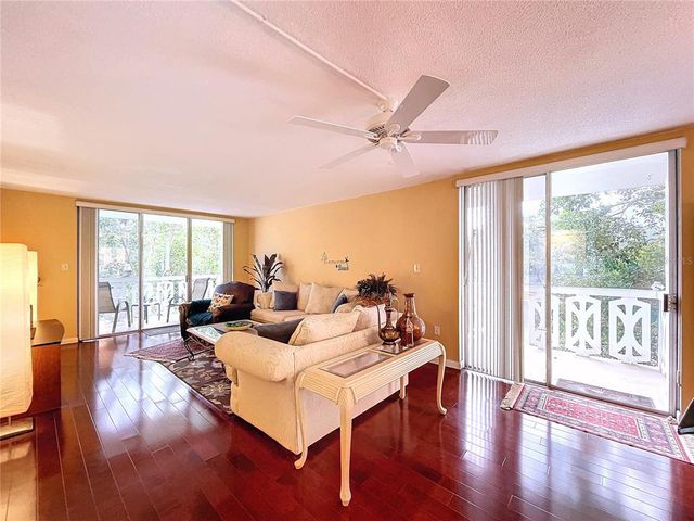 1012 PEARCE DRIVE 211, Clearwater, FL 33764