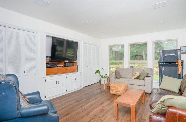 809 Sandhurst Drive, Edmond, OK 73034