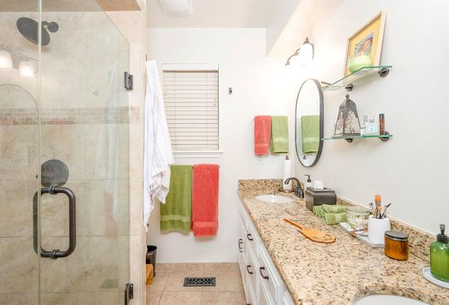 809 Sandhurst Drive, Edmond, OK 73034