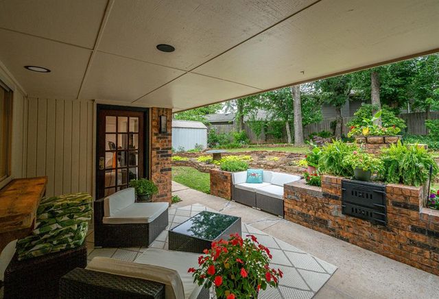809 Sandhurst Drive, Edmond, OK 73034
