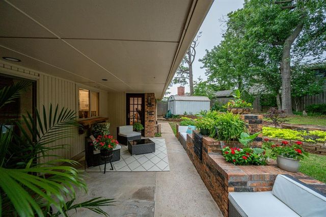809 Sandhurst Drive, Edmond, OK 73034