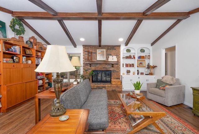 809 Sandhurst Drive, Edmond, OK 73034