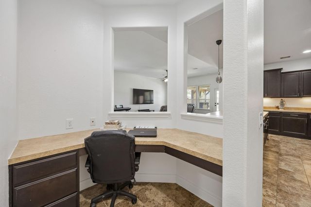 24622 Emerald Pool Falls Drive, Tomball, TX 77375